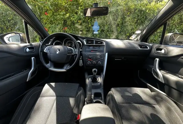 Citroen DS4 view 9