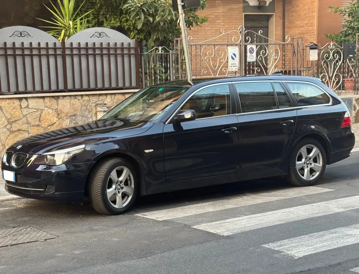 BMW 525