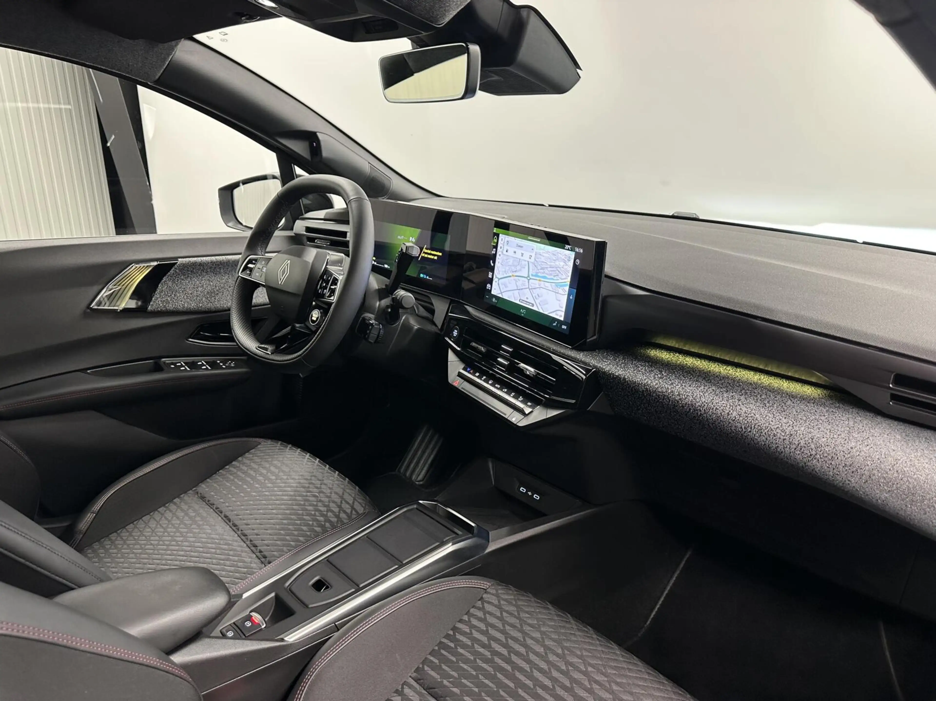 Renault Clio 1.8 Hybrid 160 techno CAMERA ADAPTIVE CRUISE ECC C — photo 13