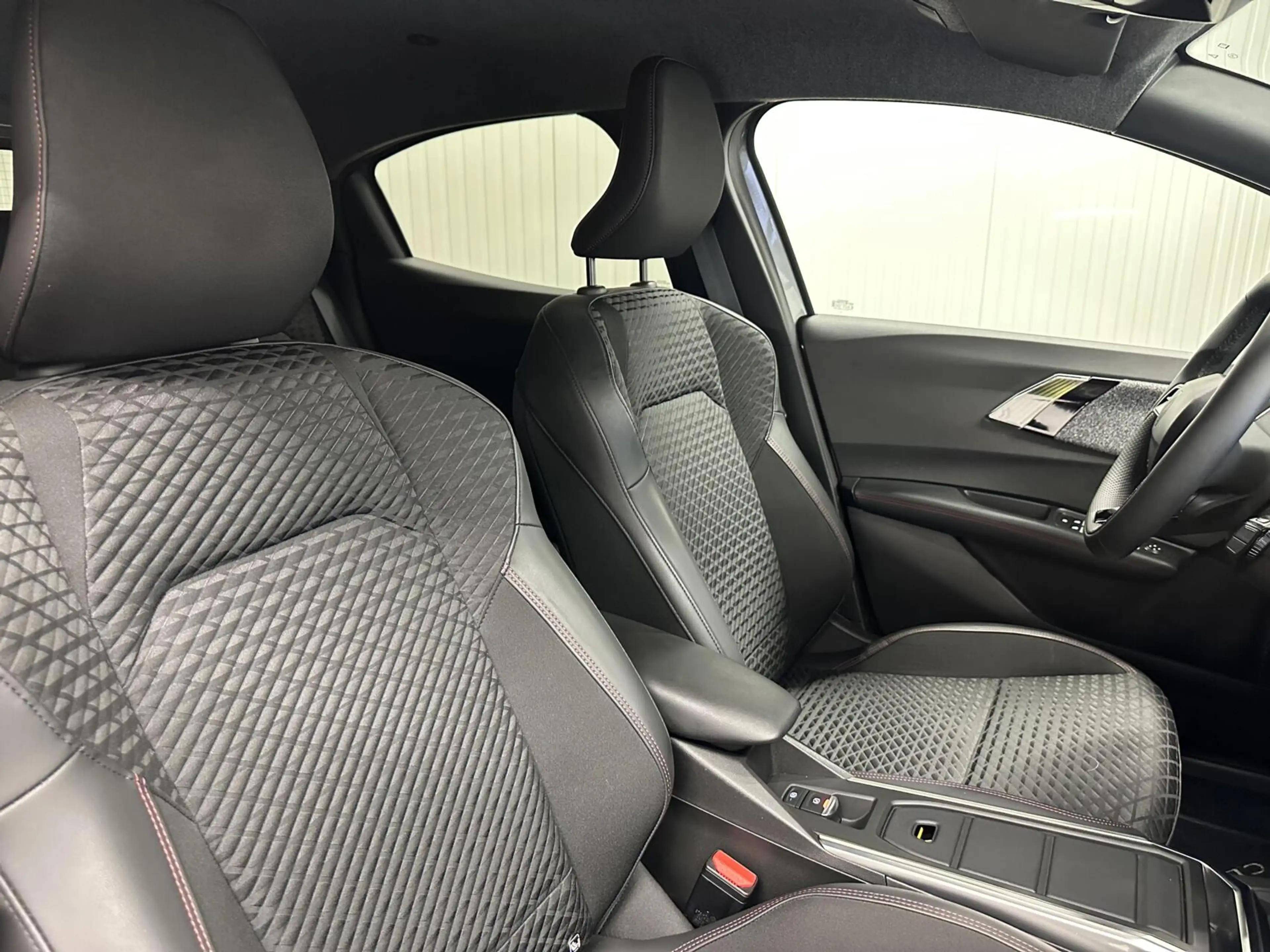 Renault Clio 1.8 Hybrid 160 techno CAMERA ADAPTIVE CRUISE ECC C — photo 14