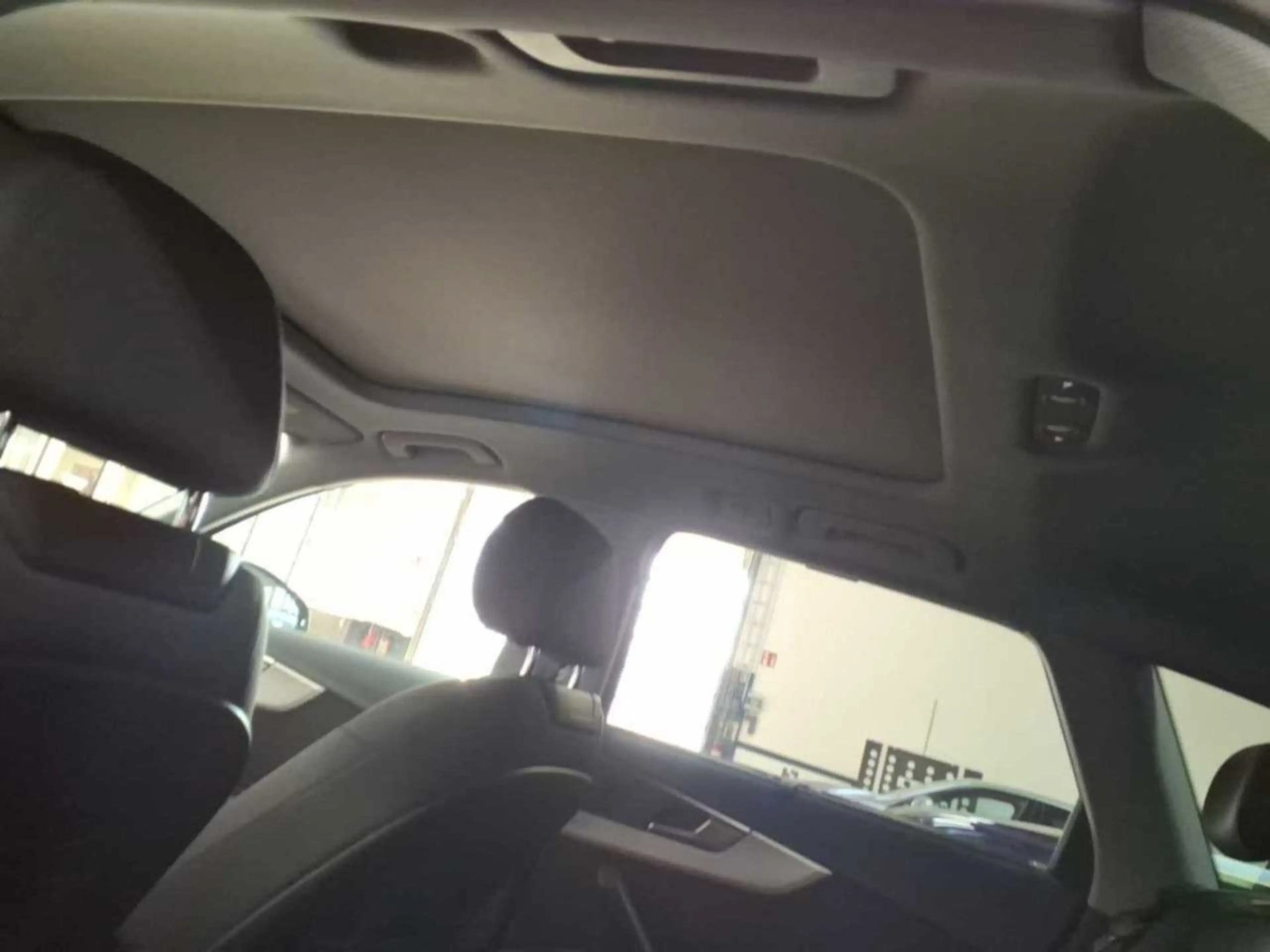 Audi A4 AVANT 35 TDI S line/AHK/ACC/KEYLESS/NAVI/PANO — photo 9