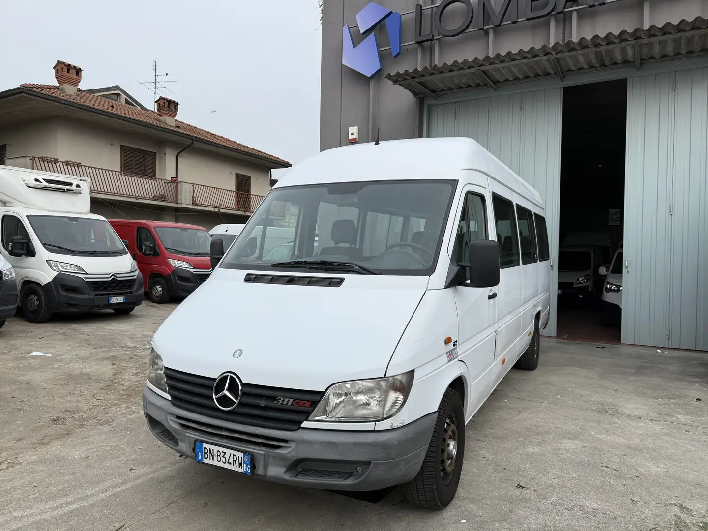 Mercedes-Benz Sprinter 311 CDI/8 POSTI/PULLMINO/PEDANA  PER DISABILI/2001 Blanc - 1