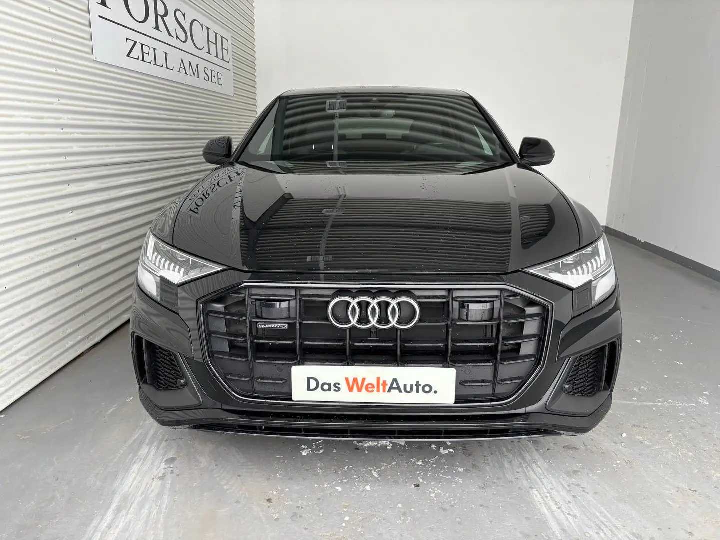 Audi Q8 50 TDI quattro Schwarz - 2