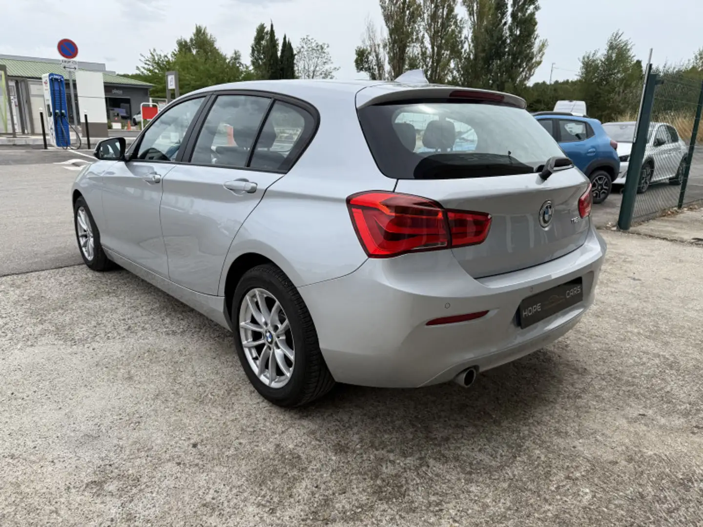 BMW 118 (F21/F20) 118IA 136CH LOUNGE 5P EURO6D-T Blanco - 2