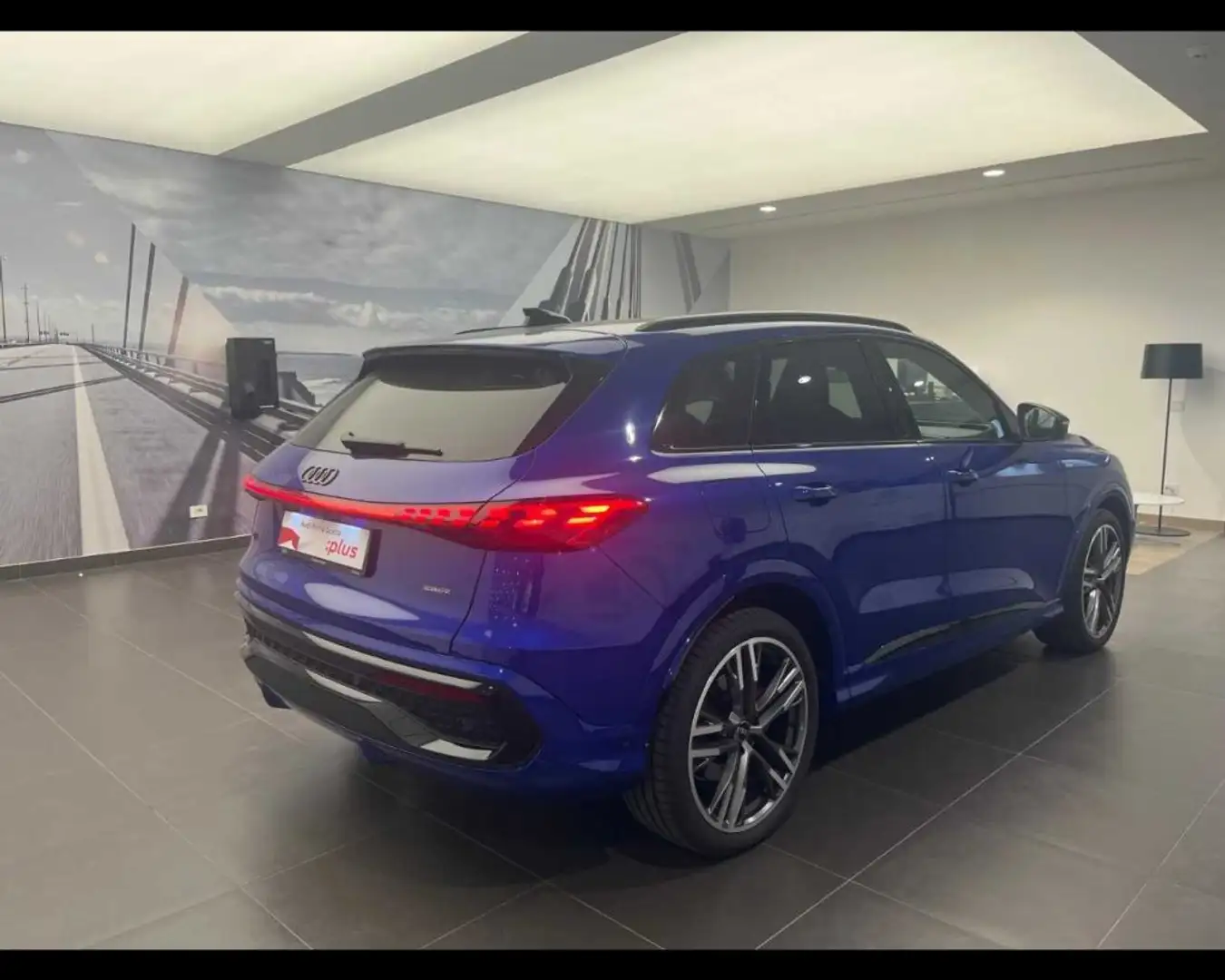 Audi Q5 TDI 150 kW mHEV+ S tronic quattro S line edition Blau - 2