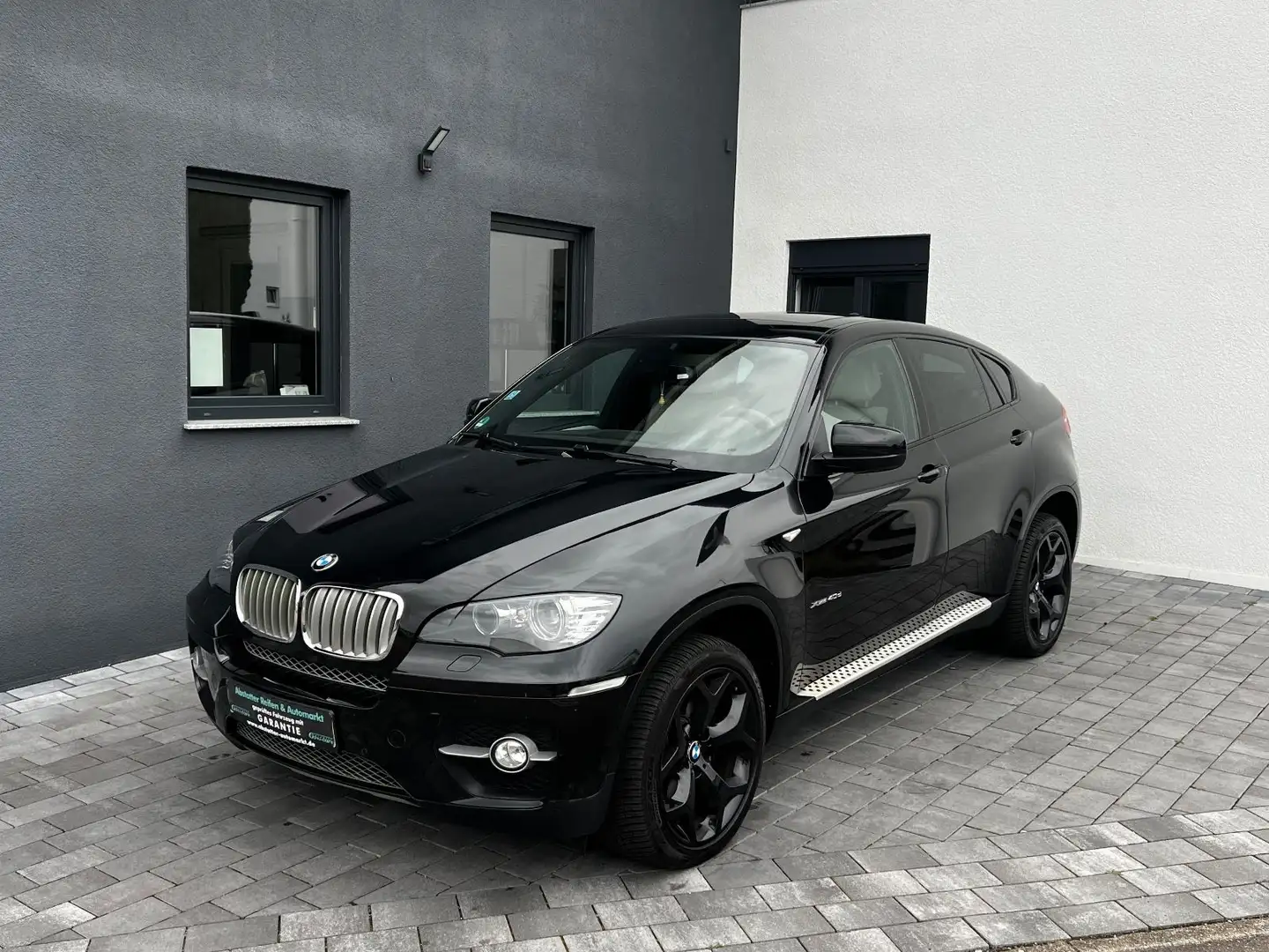BMW X6 xDrive40d Schwarz - 1