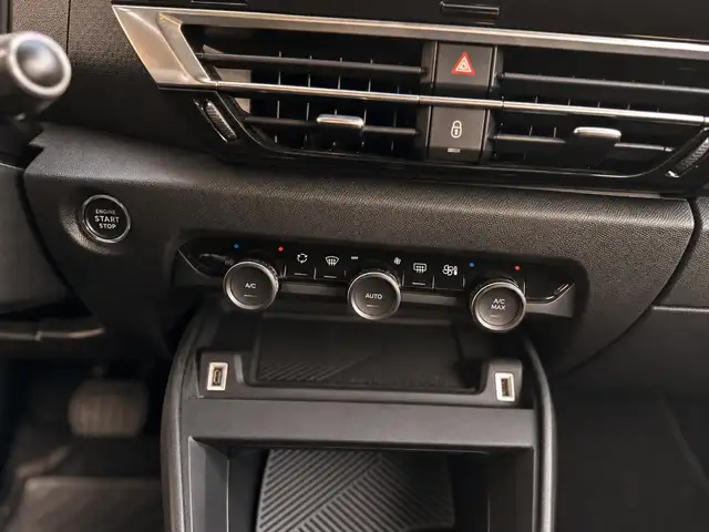 Citroen C4 view 11