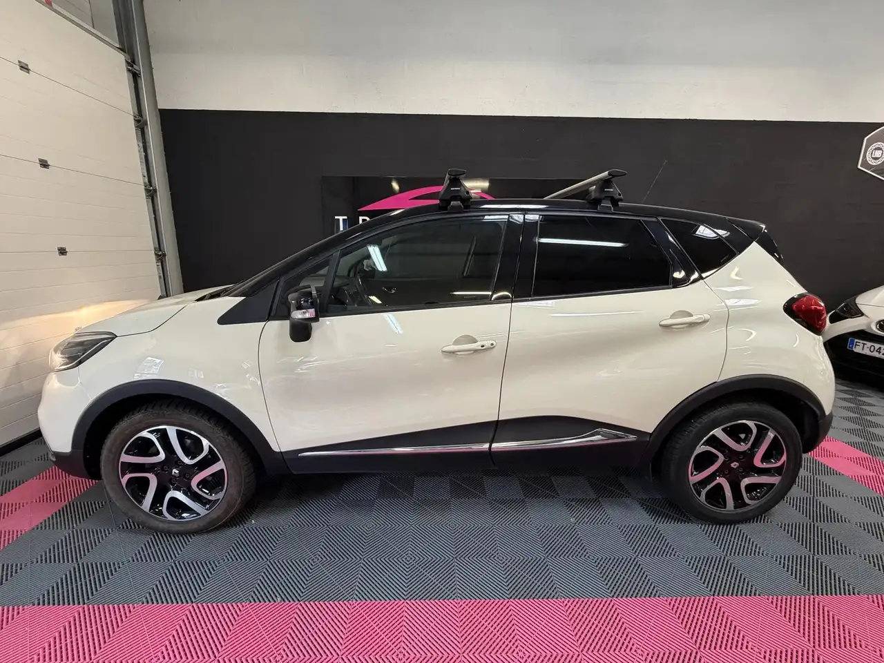 Renault Captur — photo 2