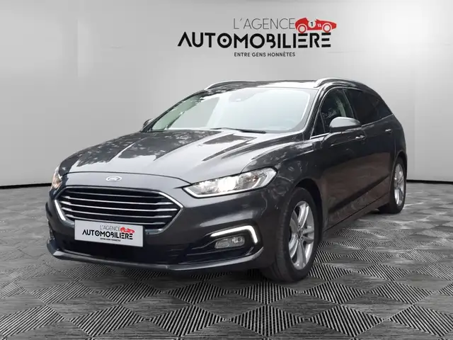 Ford Mondeo Break 2.0 TDCi Titanium 150Ch/ Garantie 12 Mois