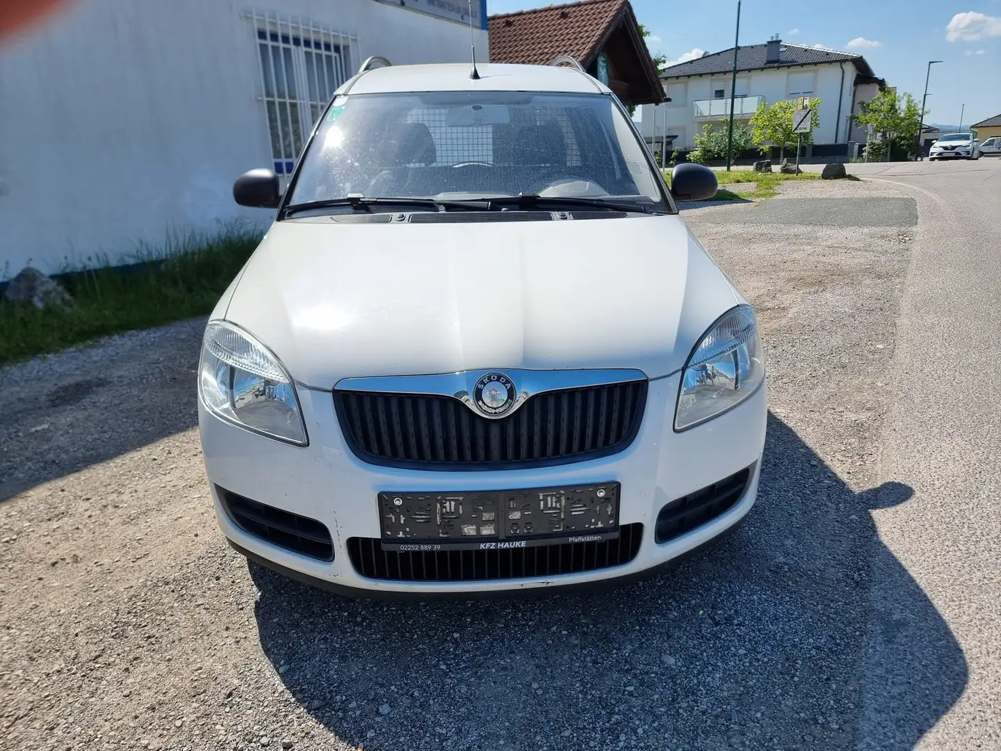 Skoda Praktik 1,4 TDI PD * 1. Besitz * Weiß - 2