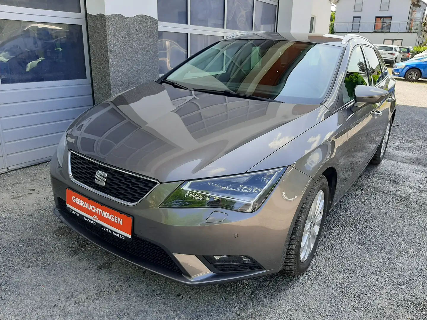 SEAT Leon Style, DSG, AHK, Sitzheizung Grau - 1