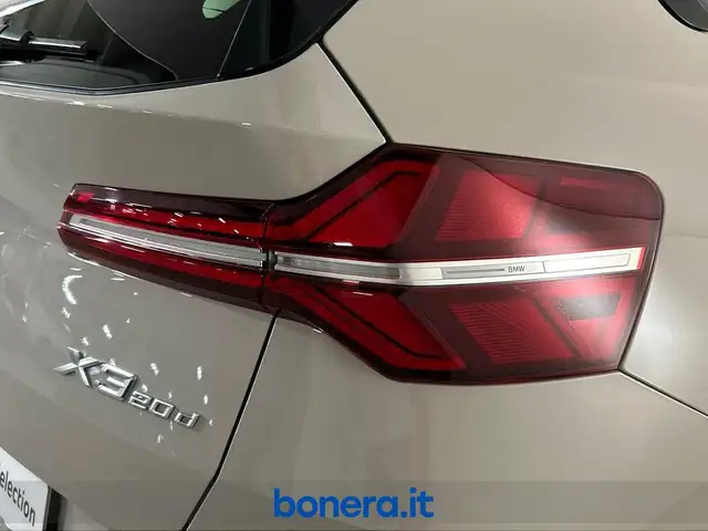 BMW X3 view 11