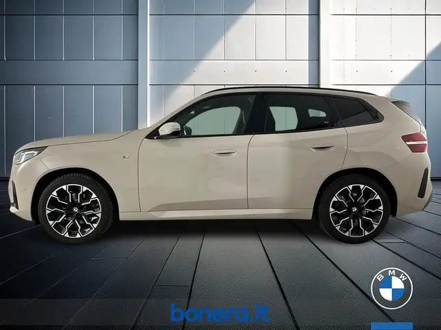 BMW X3 view 9