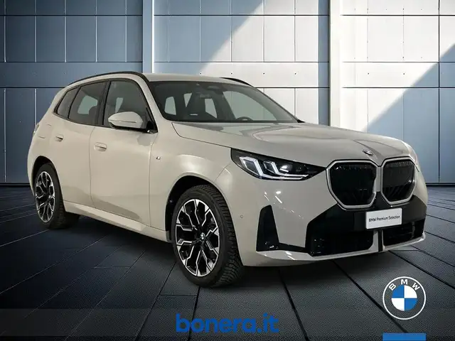 BMW X3 view 4