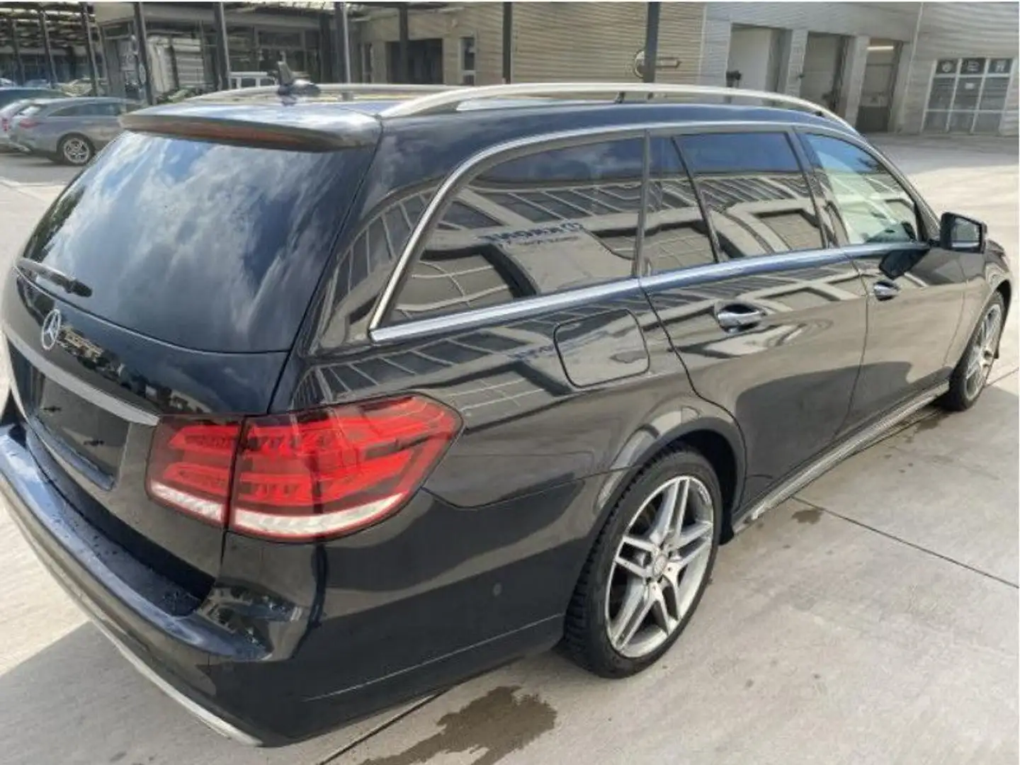 Mercedes-Benz E 350 T BT AMG 4M Totw./Spur/DAB/AHK/360°/LED/TV Schwarz - 2
