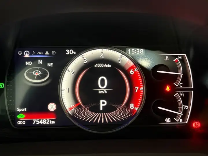 Lexus ES300 2021, foto 25