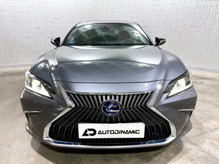 Lexus ES300 2021, foto 22