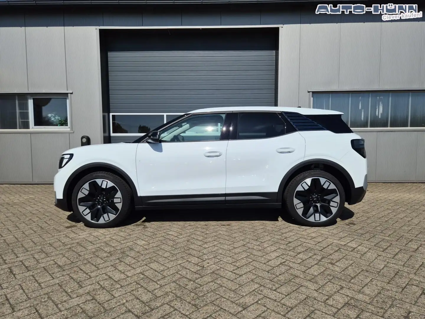 Ford Explorer Limited Edition (Extended Range 79kWh) 204PS Au... Weiß - 2