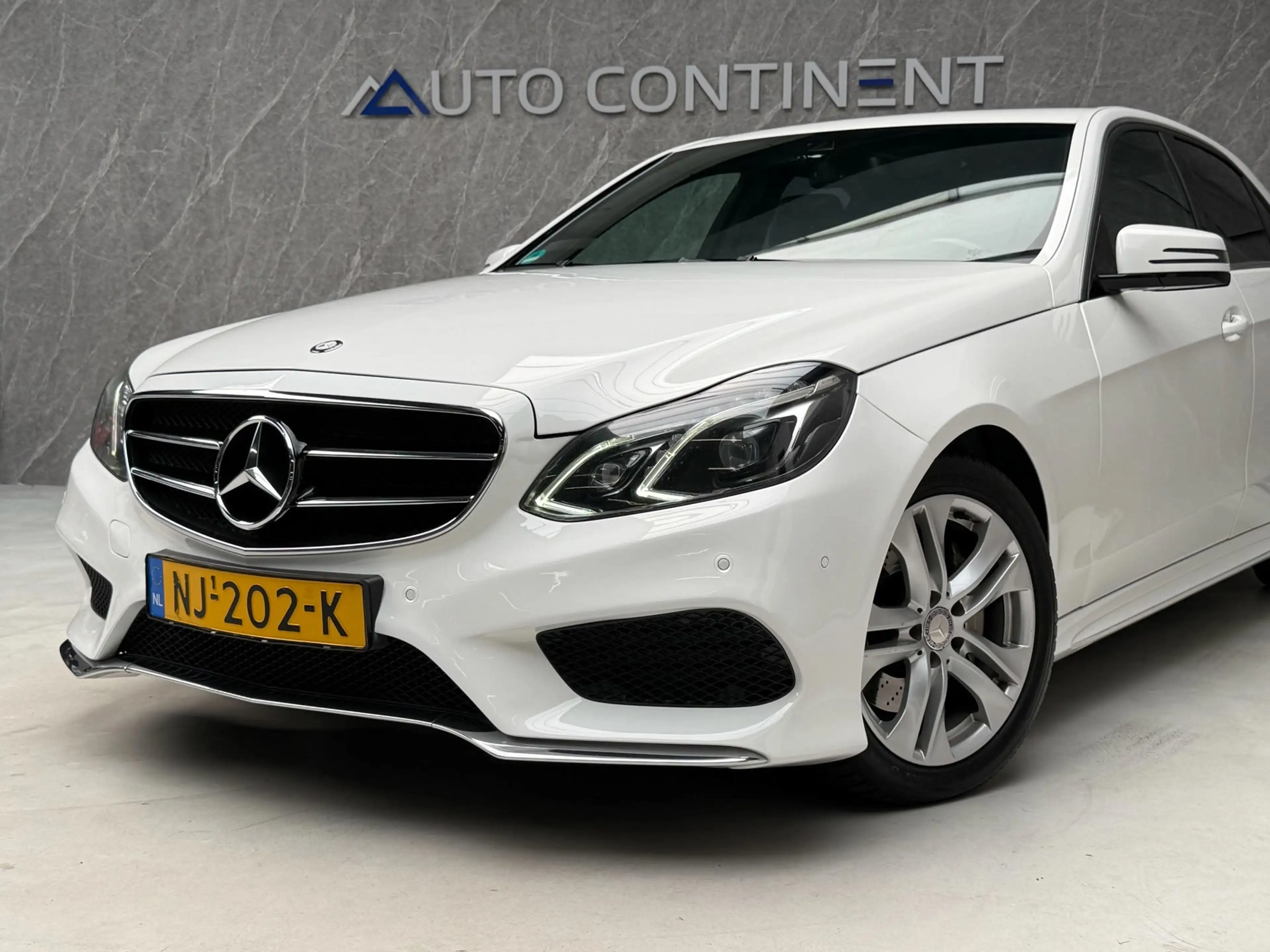 Mercedes-Benz E 250 Ambition Avantgarde 211 PK — photo 5