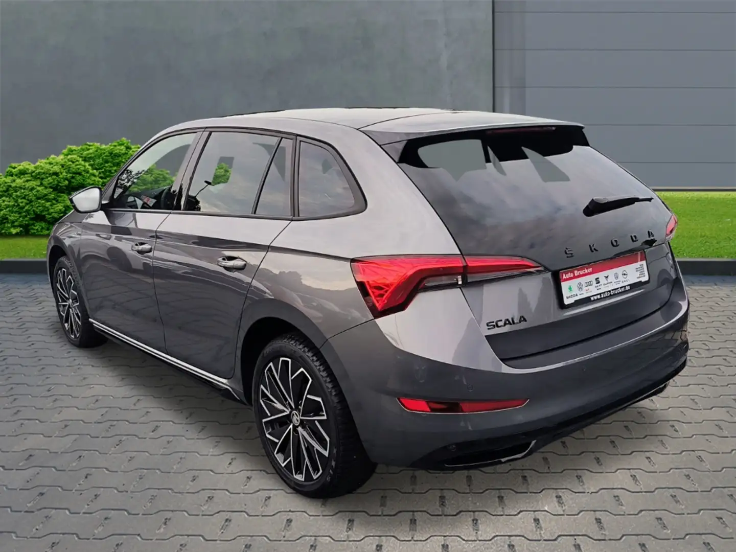 Skoda Scala Monte Carlo 1.5 TSI+Navi+elektr. Panoramadach+LED Grau - 2