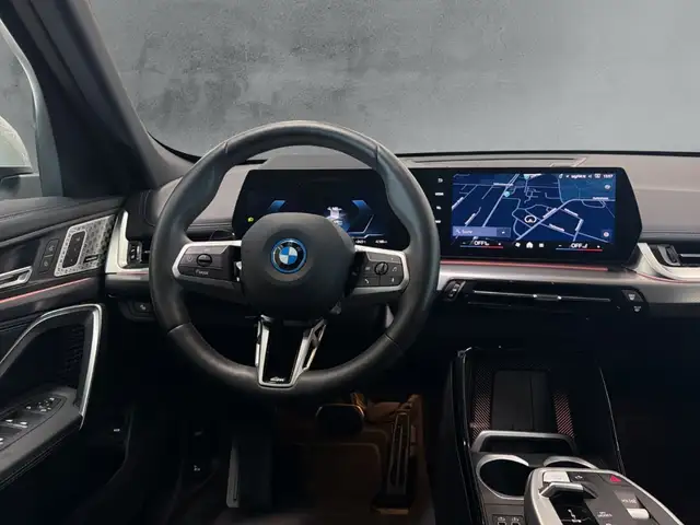 BMW Ix1 view 10