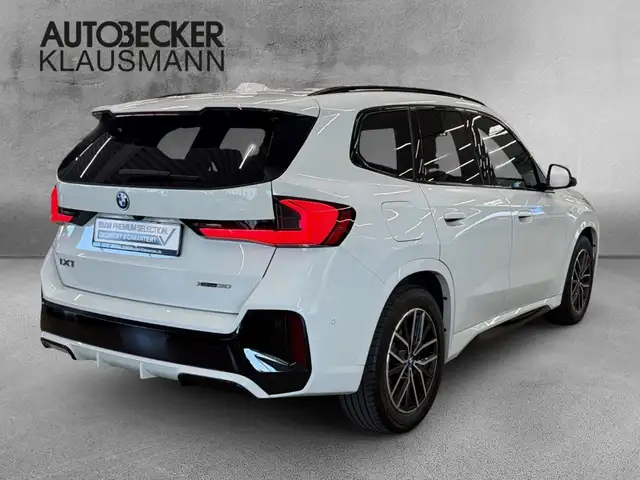 BMW Ix1 view 2