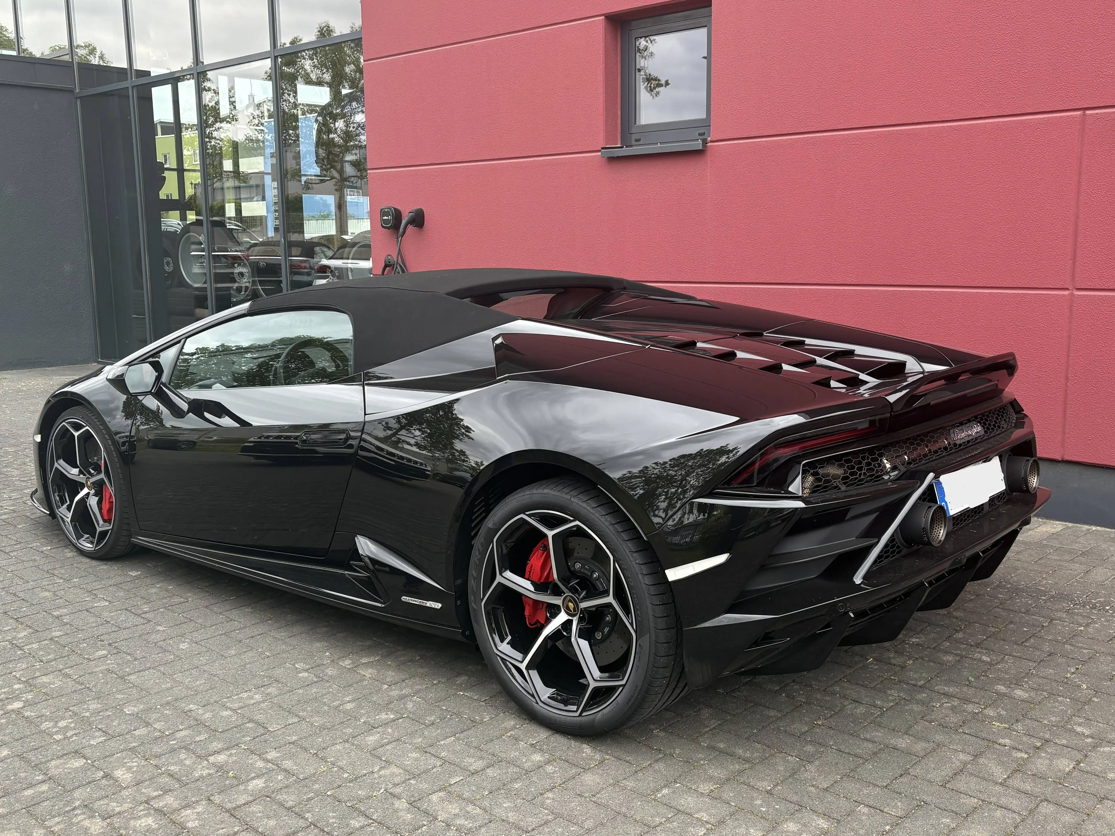 Lamborghini Huracán HURACAN EVO SPYDER AWD 640PS NUR 2.900KM SENSONUM LIFT TOP — photo 2