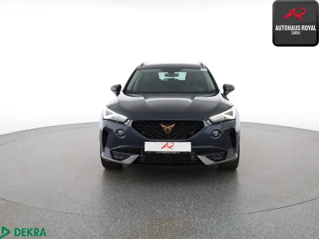 Cupra Formentor view 8
