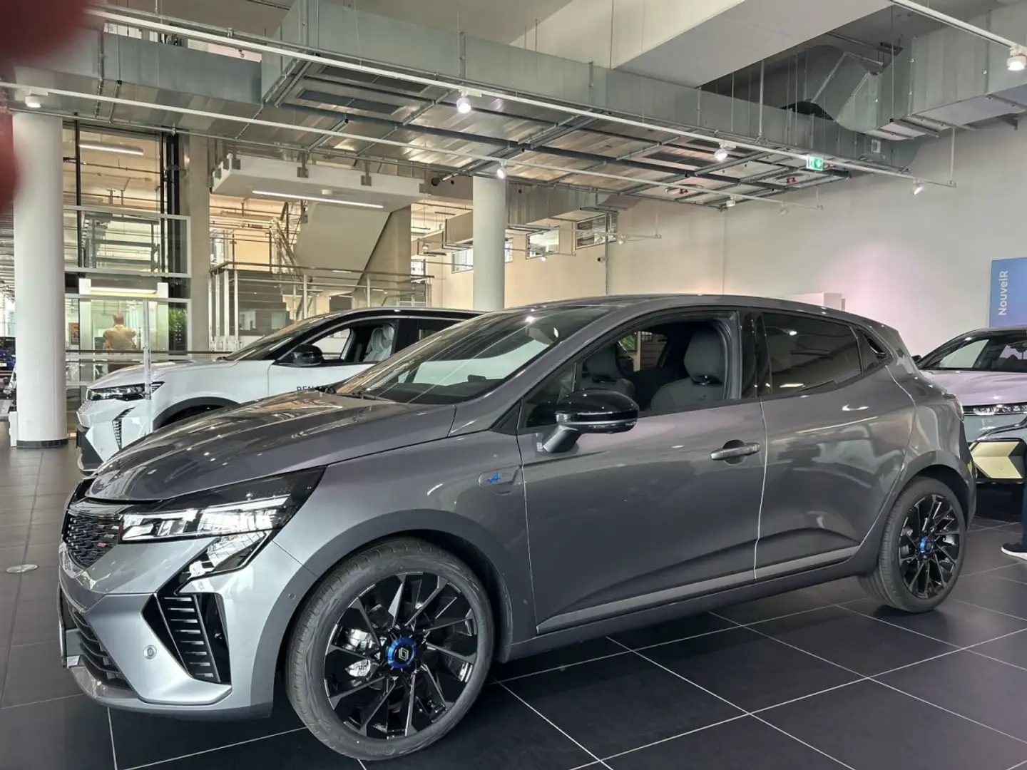 Renault Clio V Esprit Alpine TCe 90 Klima Navi Rückfahrkamera Grau - 2