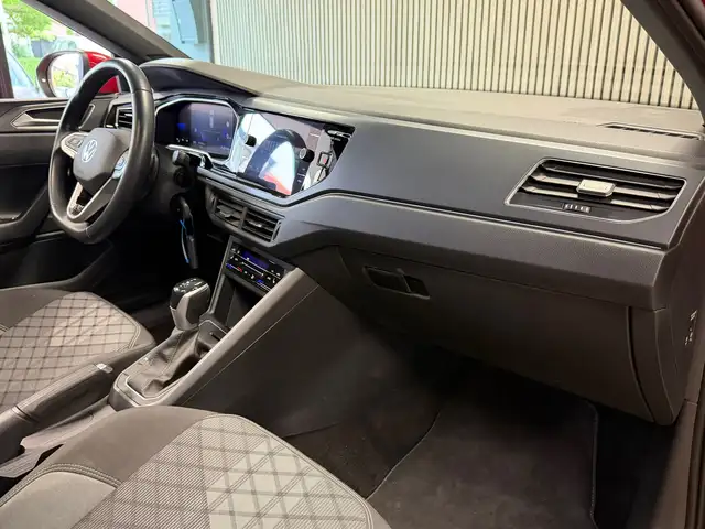 Volkswagen Taigo view 8