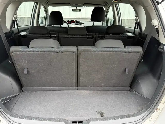 Toyota Verso view 12