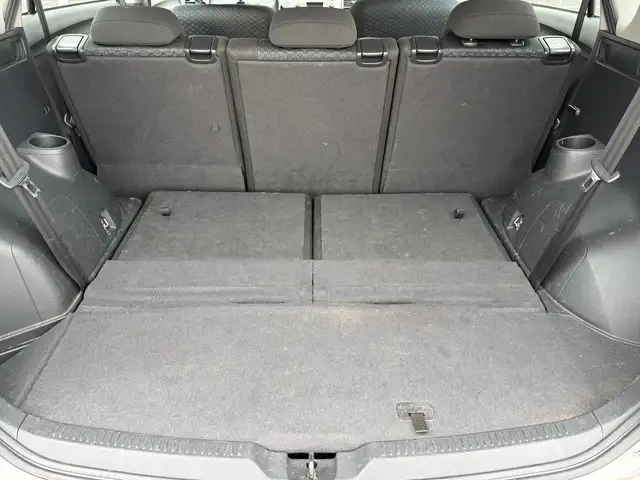 Toyota Verso view 13