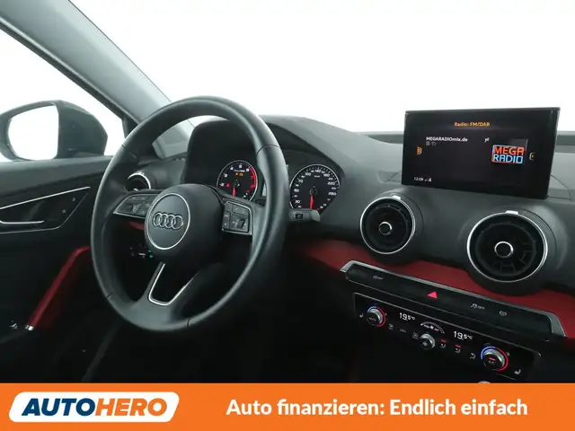Audi Q2 view 13