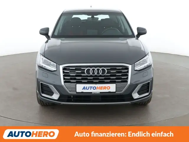 Audi Q2 view 9