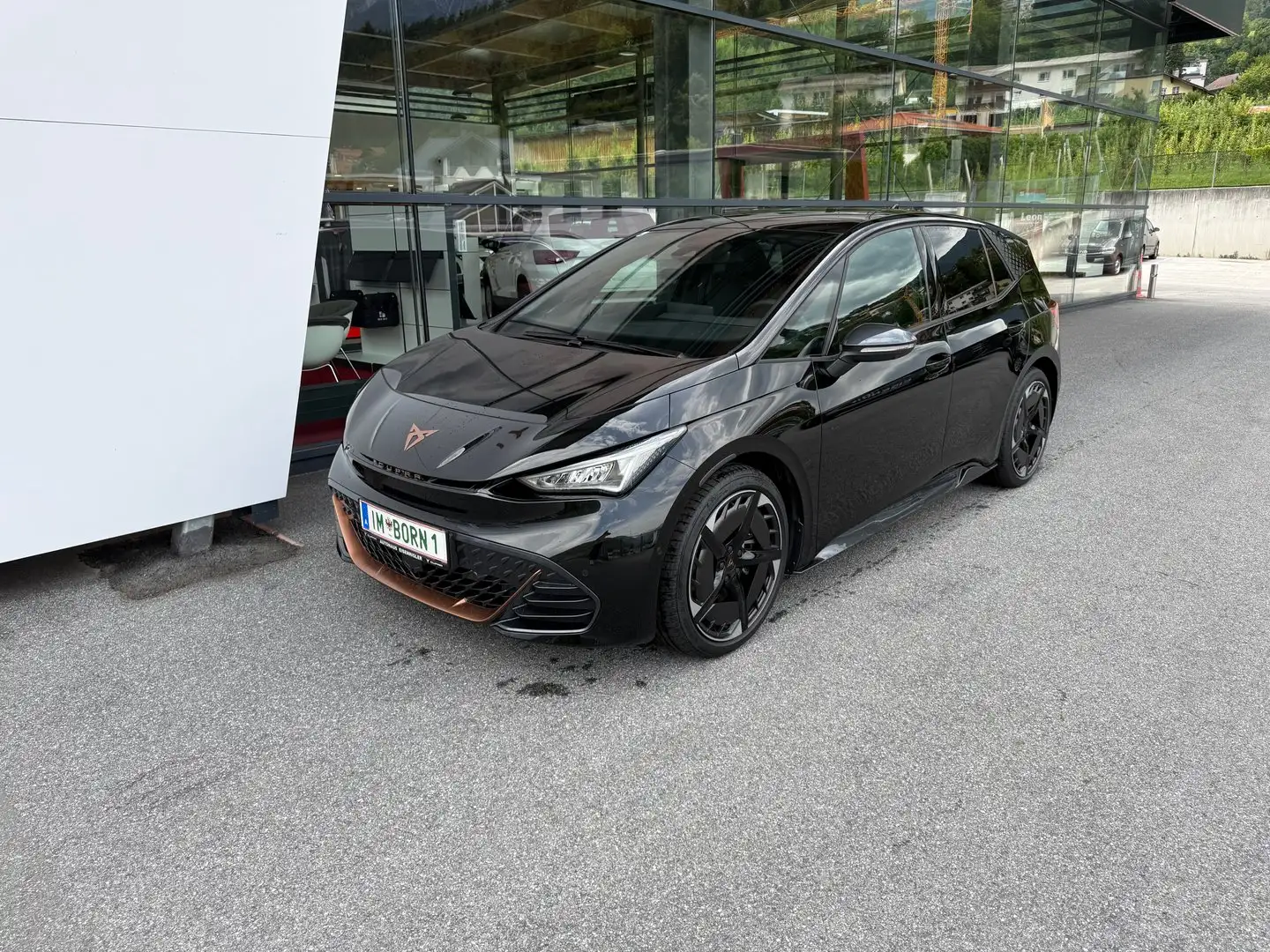 CUPRA Born 77/82 e-Boost 170kW/231PS Schwarz - 1