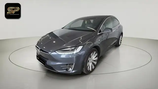 Tesla Model X longue range