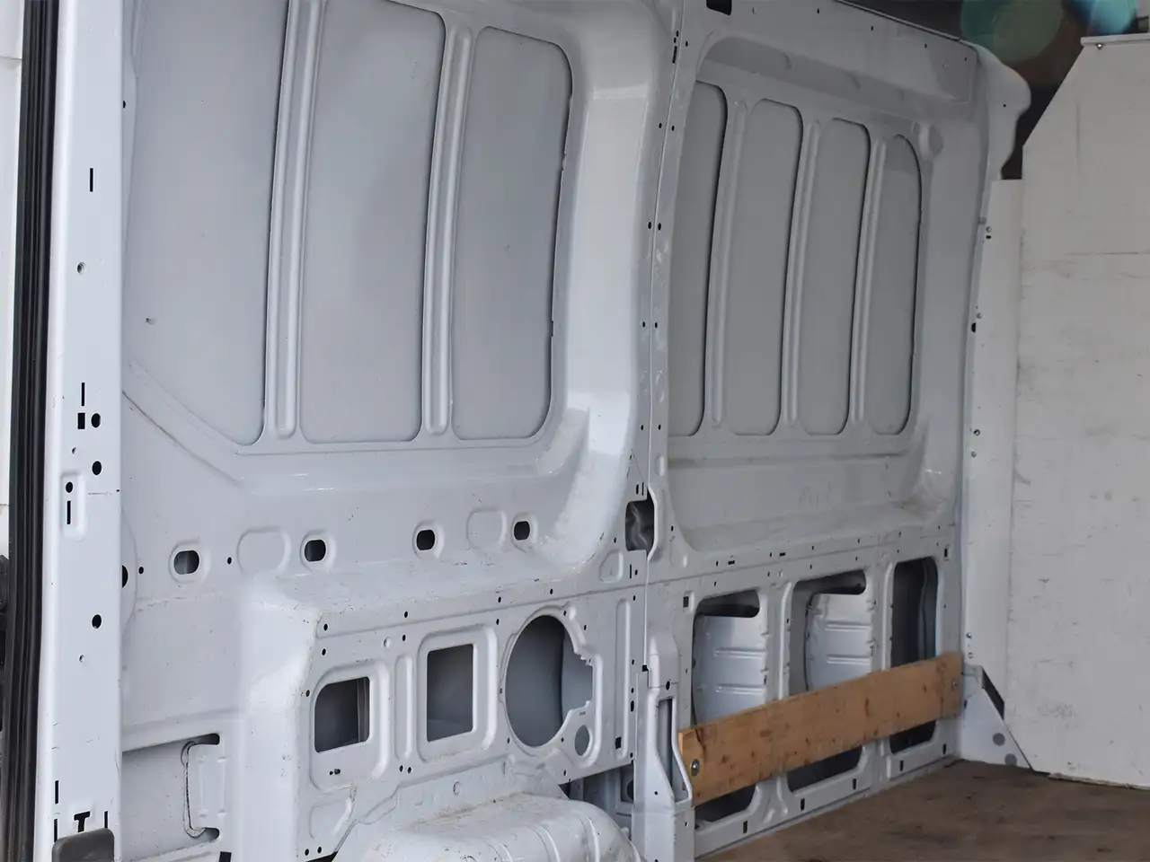Ford Transit Cargo Van снимка Ford Transit Cargo Van
