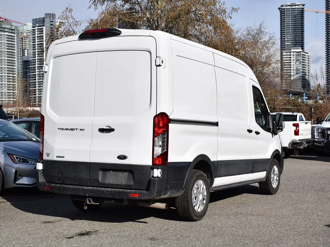 Ford Transit Cargo Van снимка Ford Transit Cargo Van