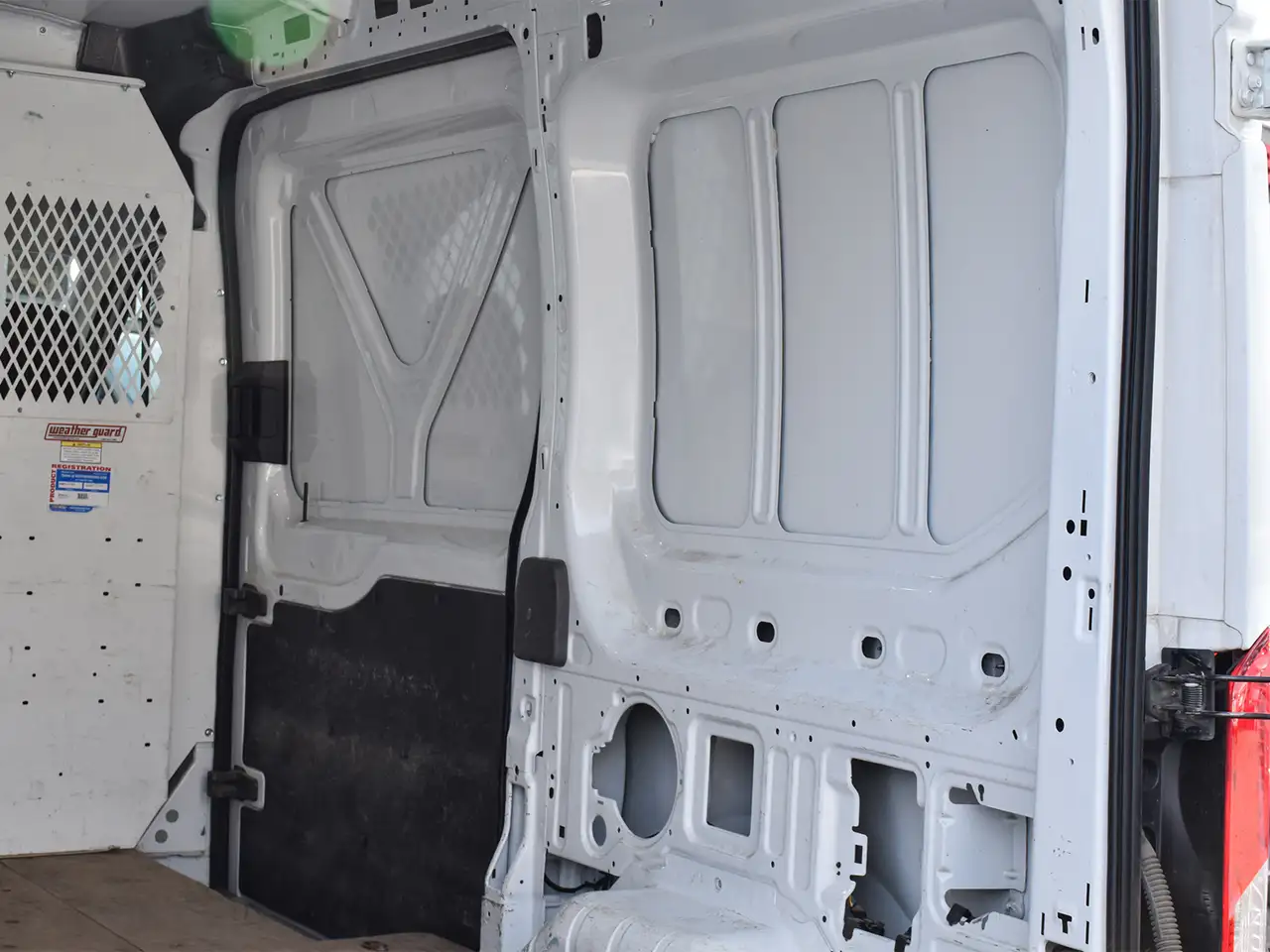 Ford Transit Cargo Van снимка Ford Transit Cargo Van