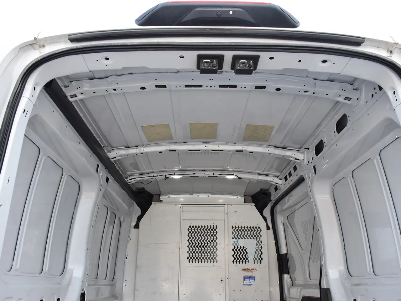 Ford Transit Cargo Van снимка Ford Transit Cargo Van