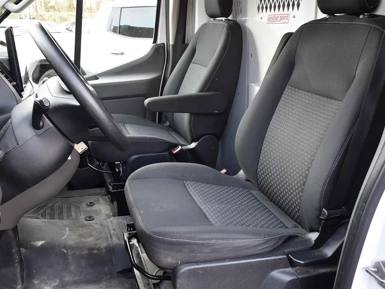 Ford Transit Cargo Van снимка Ford Transit Cargo Van
