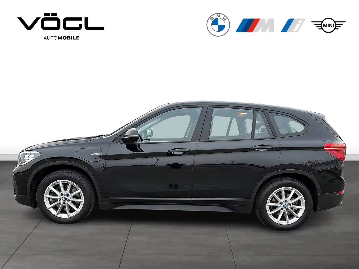 BMW X1 xDrive25e Advantage Businesspaket Panoramadach Schwarz - 2