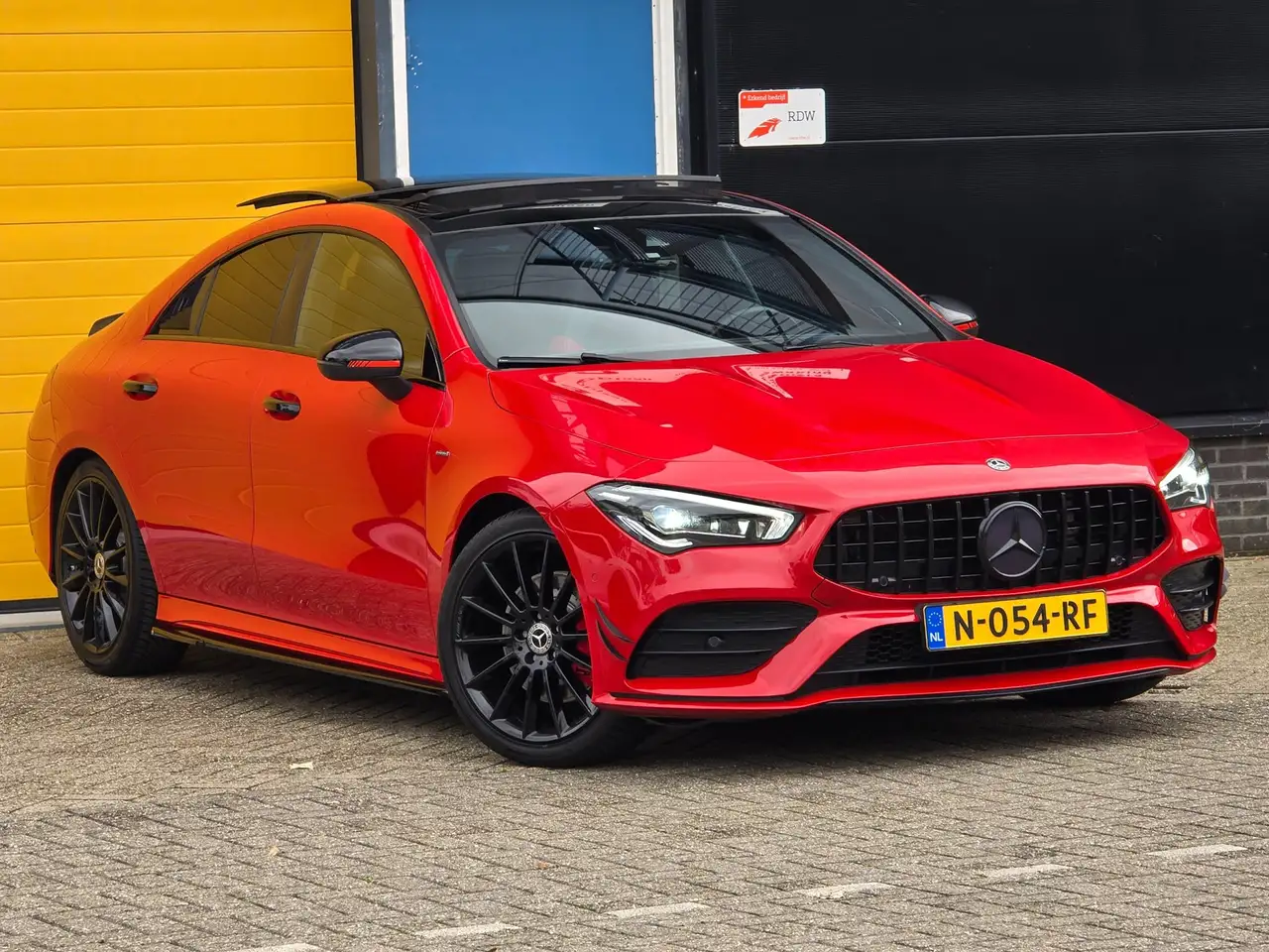 Mercedes-Benz CLA 200