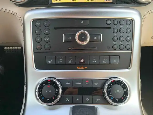 Mercedes-Benz SLS SLS AMG Roadster Comand / AMG-Matt-Sonderlack. Ansicht 9