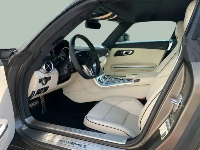 Mercedes-Benz SLS SLS AMG Roadster Comand / AMG-Matt-Sonderlack. Ansicht 6