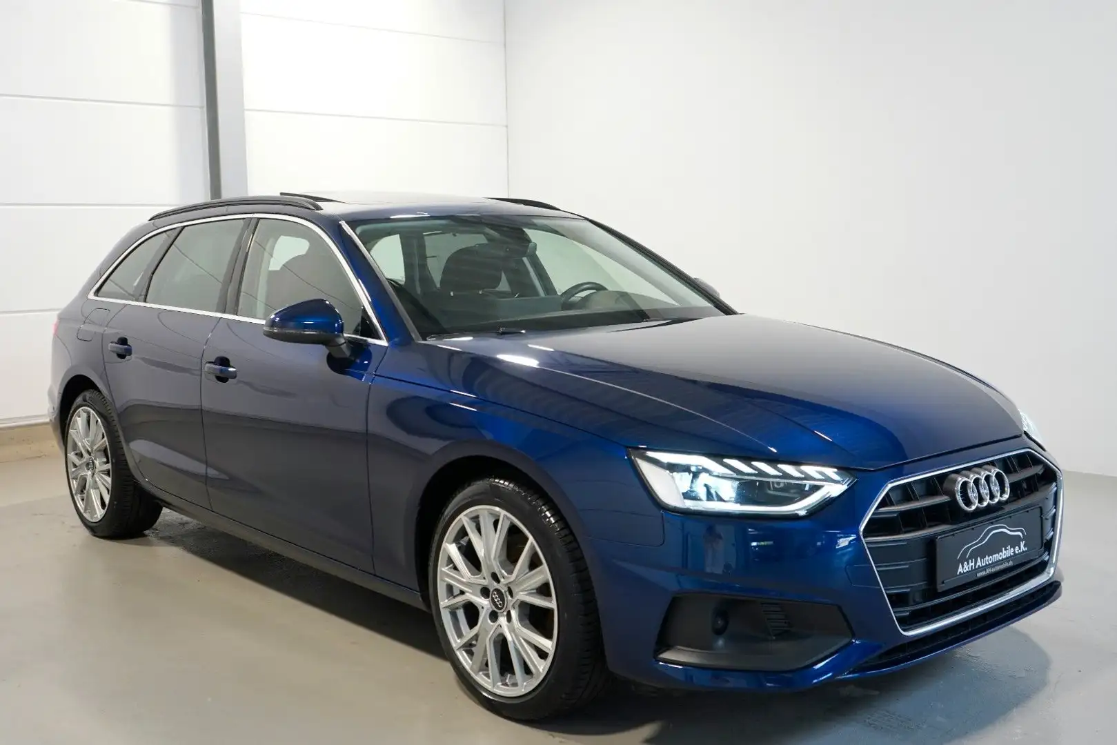 Audi A4 Avant 30 TDI S-tronic *AHK*LED*ACC* Blau - 1