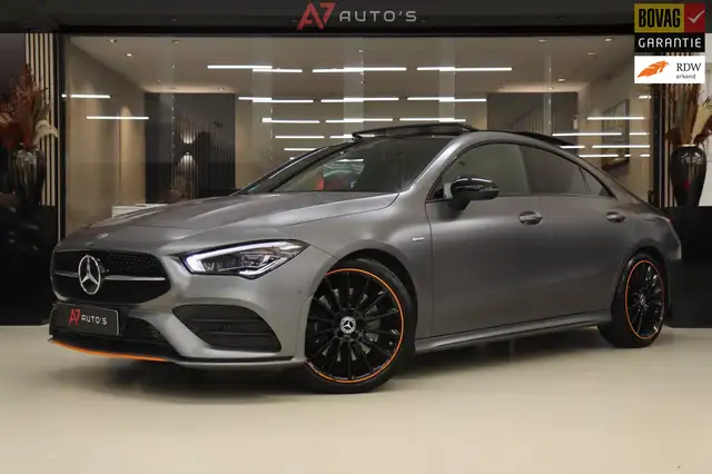 Mercedes-Benz CLA 220 ORANGE Edition AMG Line PANO/NAVI/DODEHOEK/LANEASS