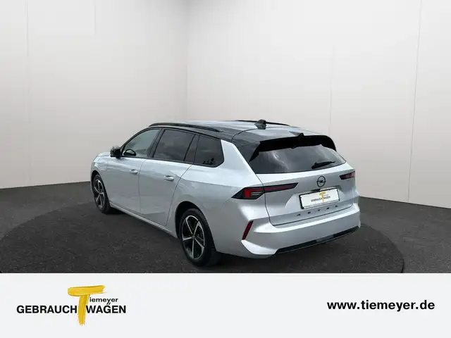 Opel Astra view 7