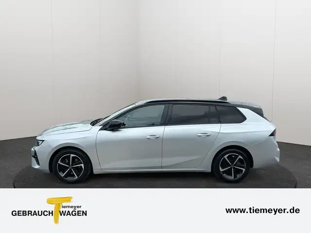 Opel Astra view 8