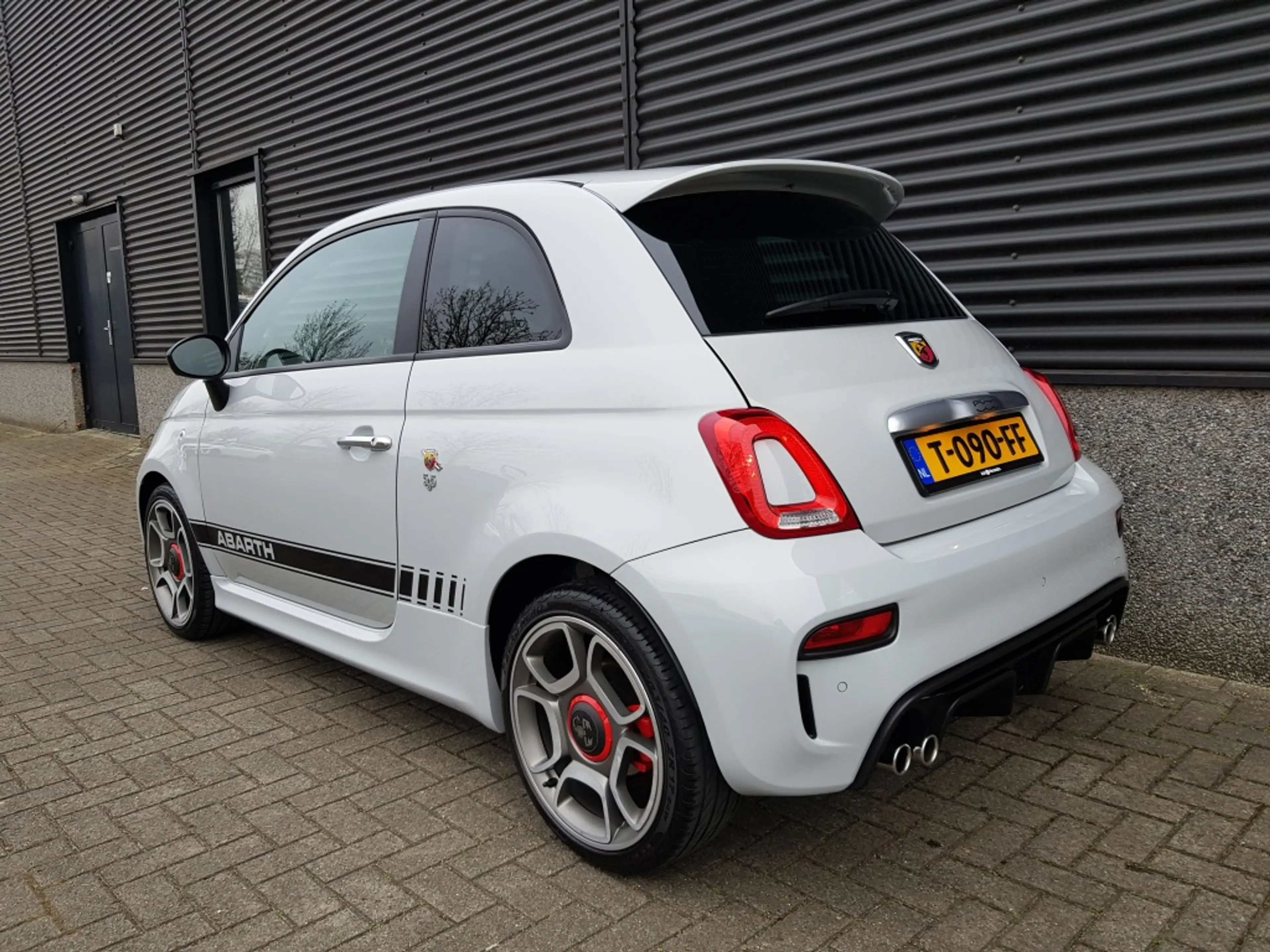 Abarth 500 1.4 T-Jet Abarth 595 - 145 pk — photo 13